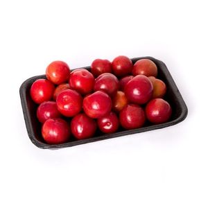 Ciruela Nacional Bandeja x 500 g